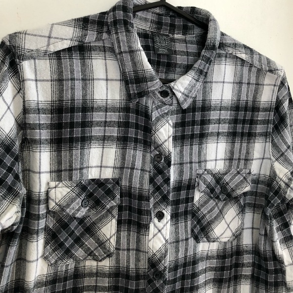 FLANNEL PLAID BUTTON UP SHIRT - Picture 1 of 5